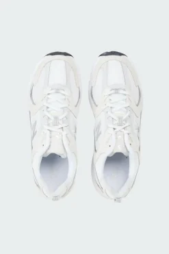 530 - Baskets | Beige