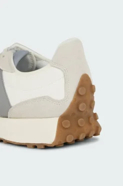 327 - Baskets | Blanc