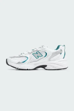 530 - Baskets | Blanc