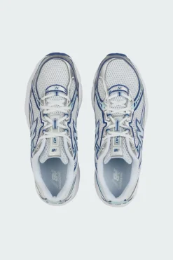 740 - Baskets | Blanc