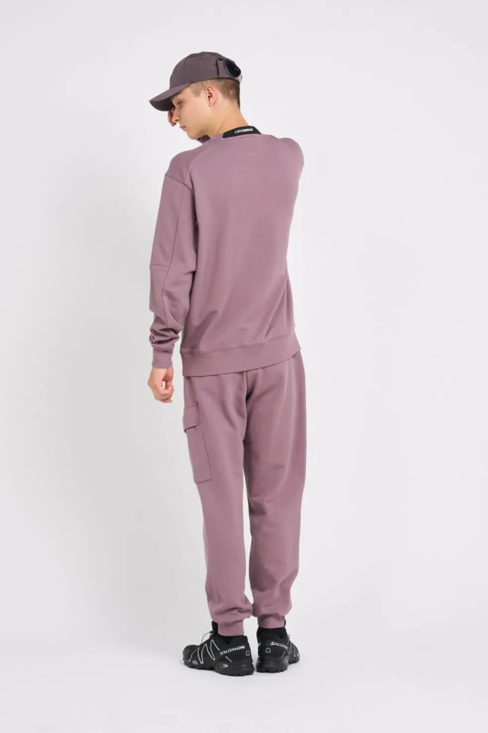 DIAGONAL RAISED FLEECE CARGO - Jogginn | Marron