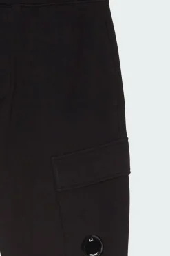 DIAGONAL RAISED FLEECE CARGO - Jogginn | Noir