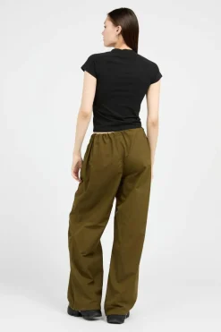 JUICY LEG LOGO PARACHUTE PANTS - Jogging | Kaki