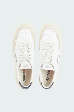 MEDALIST LOW - Baskets | Blanc