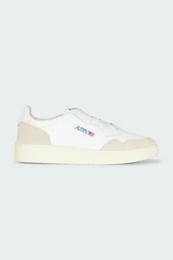 MEDALIST LOW - Baskets | Blanc