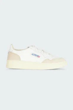 MEDALIST LOW - Baskets | Blanc
