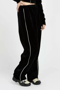 noam track - Jogging | Noir