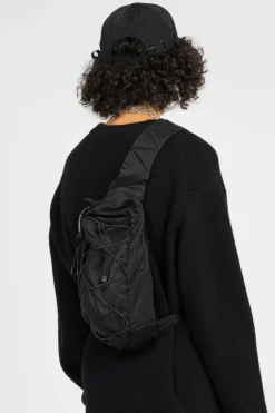 NYLON B CROSSBODY RUCKSACK - Sac banane | Noir