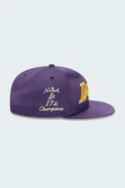 SATIN SCRIPT LOS - Casquette | Violet