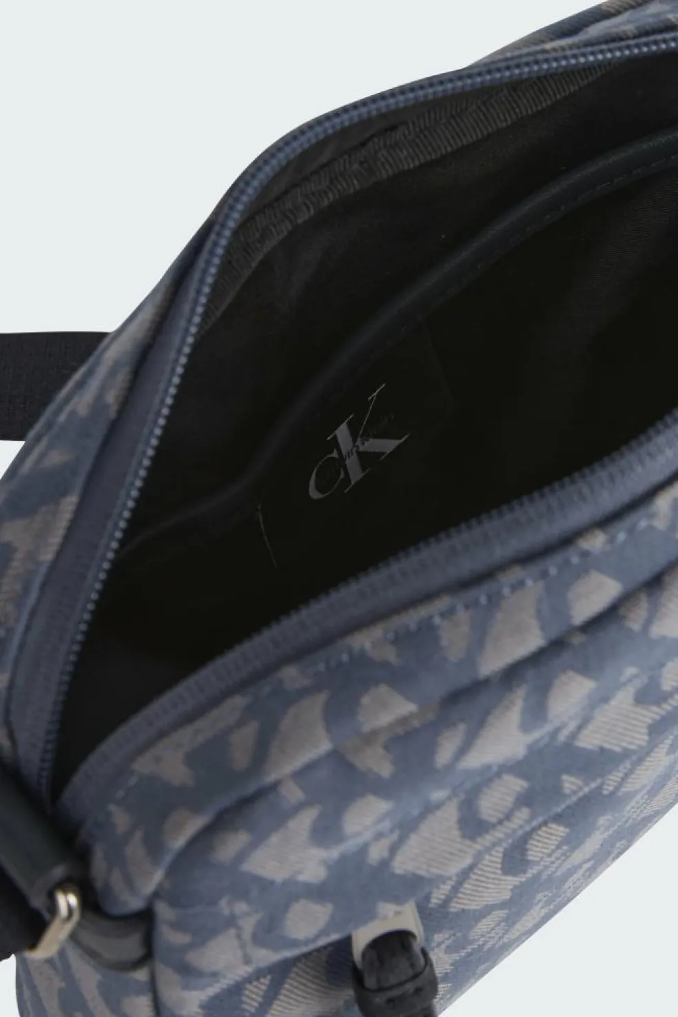 SLOUCHED MONOGRAM MI - Sac à bandoulière | Gris