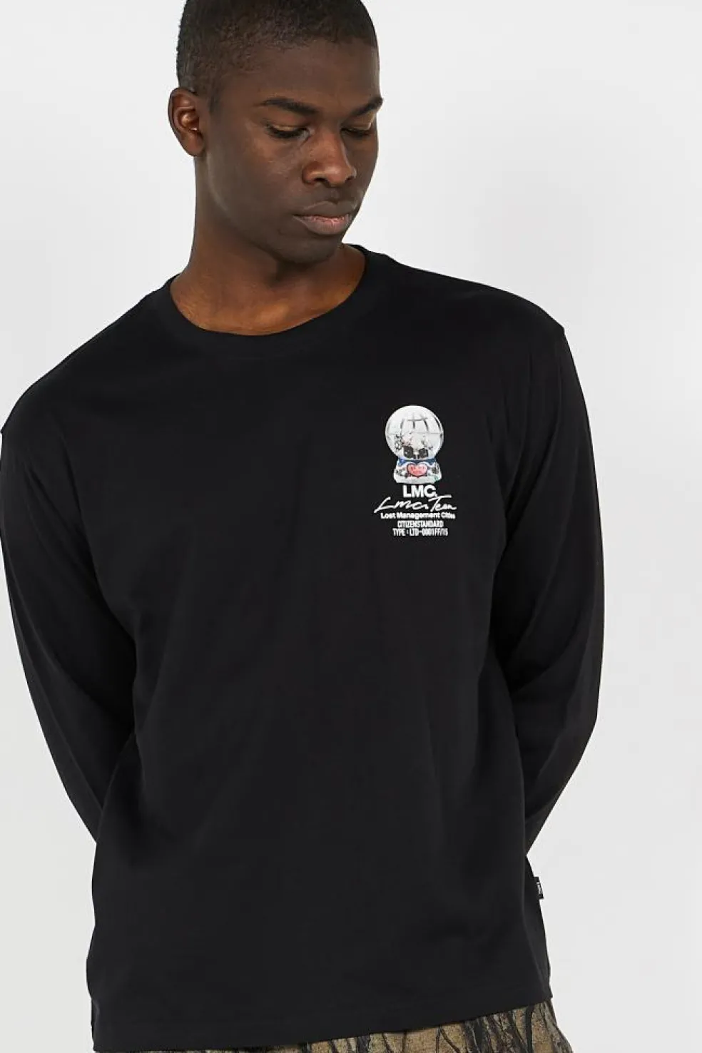 SNOW GLOBE LONG SLV TEE - T-shirt | Noir